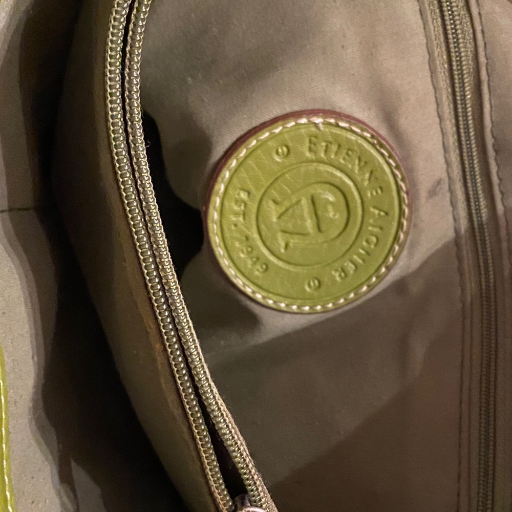 Etienne Aigner Green and Cream Shoulder Bag - Picture 5 of 5